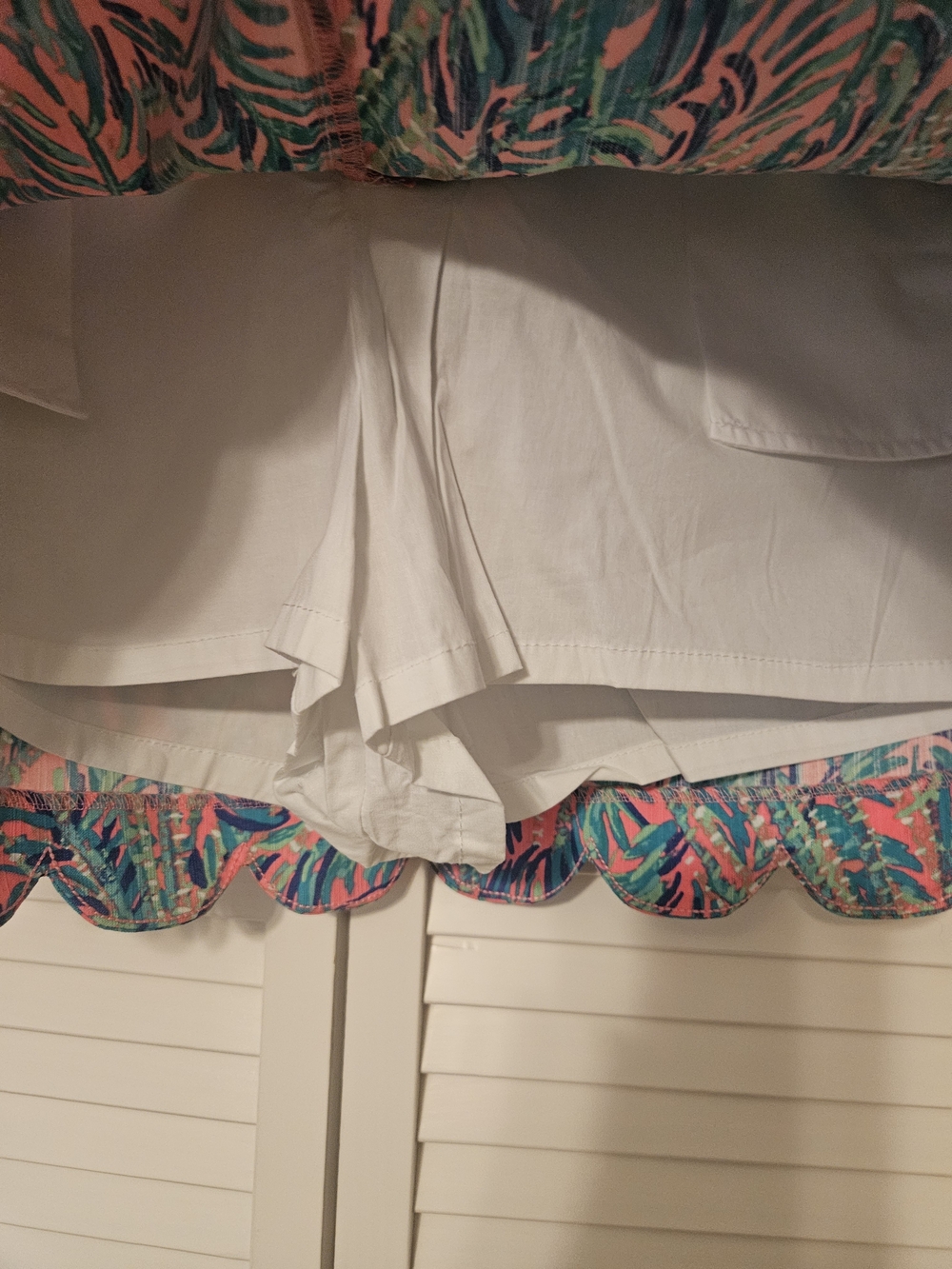 Scalloped Tropical Print Mini Skirt - Pink Multi - Picture 3 of 4